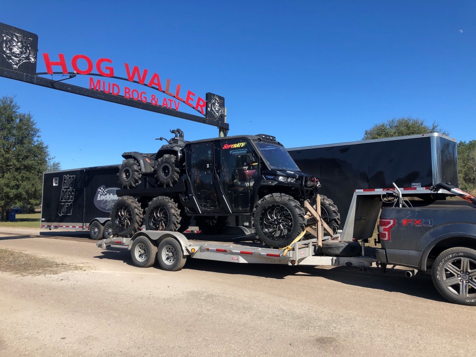 Can-Am Defender MAX at Hog Waller