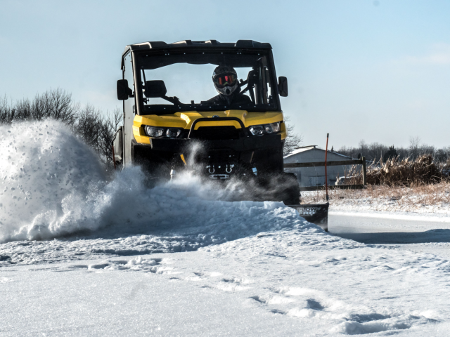 Can-Am Defender HD7 Vs. Polaris Ranger 570—Which is Best?