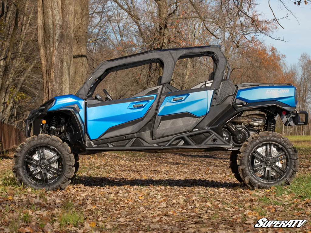 A Can-Am Commander 1000R UTV.